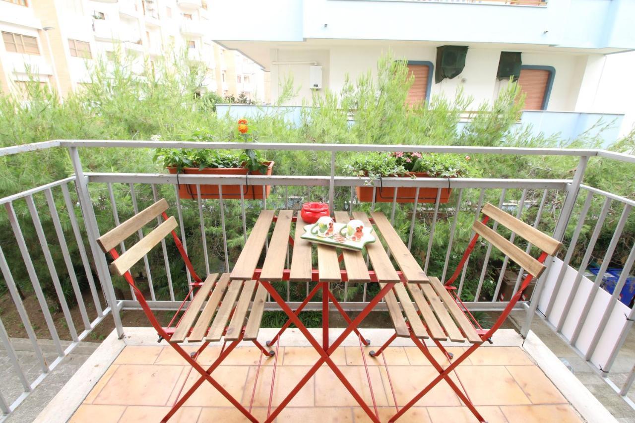 La Casa Di Stefania Apartment Lecce Exterior photo